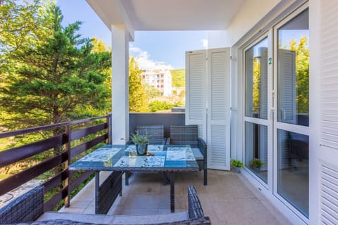 balcony-terrace