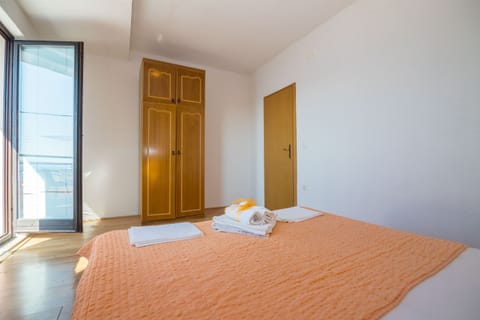 image/jpeg