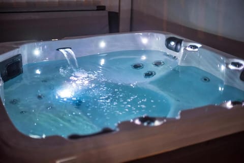 hot-tub