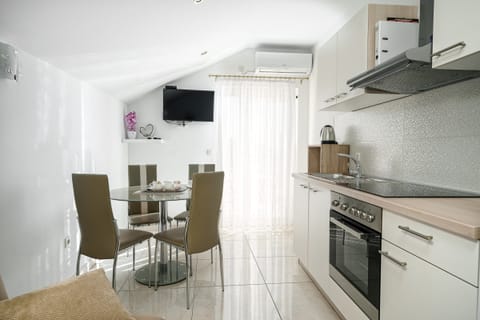 image/jpeg