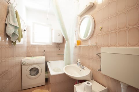 image/jpeg