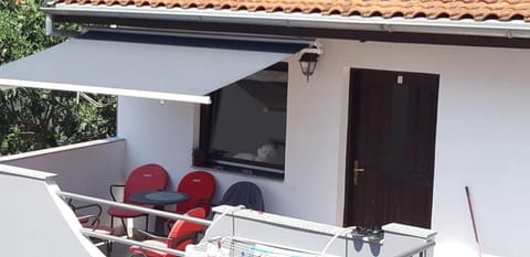balcony-terrace