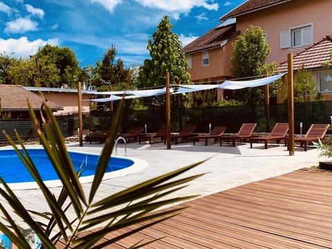 pool