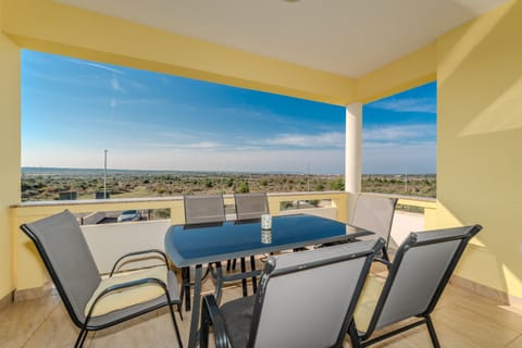 balcony-terrace