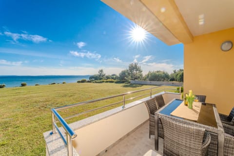 balcony-terrace
