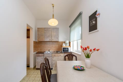 kitchen-diner
