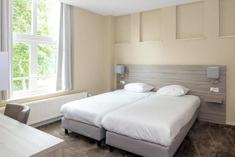 Fletcher Kloosterhotel Willibrordhaeghe Hotel in Limburg (province)