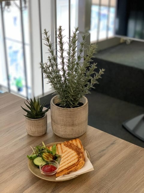 Hotel Grand Canal Hotel in Delft