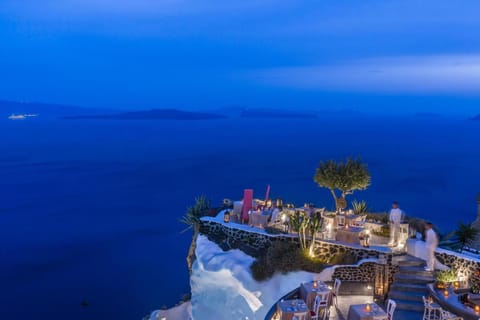Andronis Luxury Suites Hotel in Oia