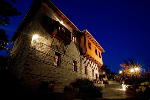 Viraggas Traditional hotel Bed and Breakfast in Halkidiki