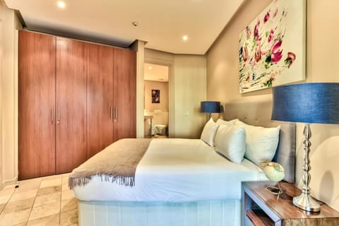 Waterfront Village Apartment in Cape Town