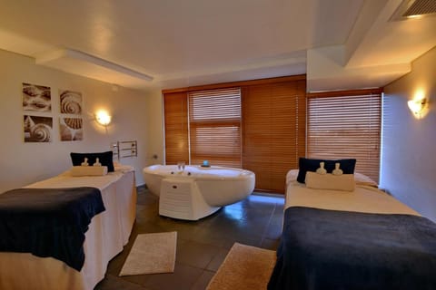 Lagoon Beach Hotel & Spa Hotel in Cape Town