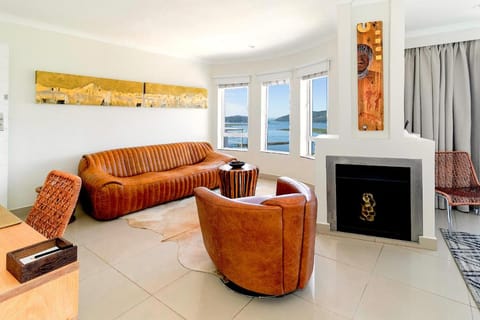 Villa Afrikana Guest Suites by Knysna Paradise Collection Bed and Breakfast in Knysna