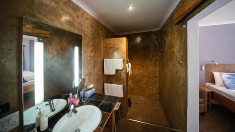 GuBas De Hoek meet eat sleep Bed and Breakfast in Western Cape