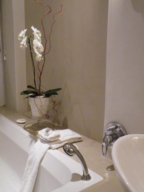 138 Marine Beachfront Guesthouse Bed and Breakfast in Western Cape