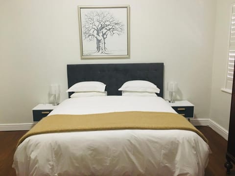 Just Joey Lodge Bed and Breakfast in Stellenbosch