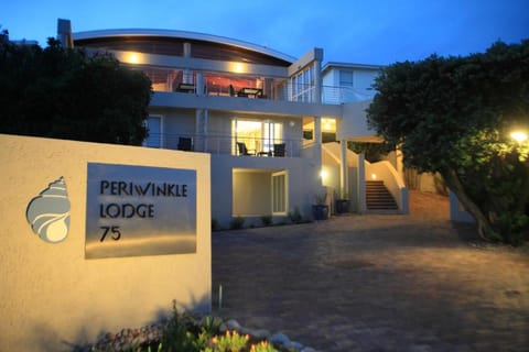 Periwinkle Lodge Guest House Bed and Breakfast in Plettenberg Bay