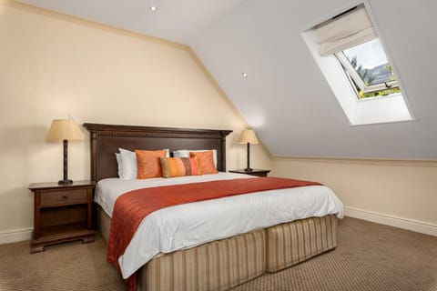 Gable Manor by Neighbourgood Bed and Breakfast in Franschhoek