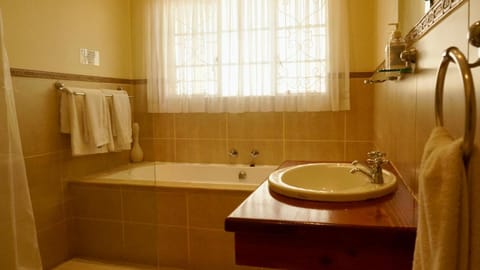 Sundown Manor Guesthouse Bed and Breakfast in Sea Point