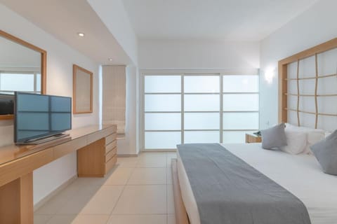 Napa Mermaid Hotel & Suites Hotel in Protaras