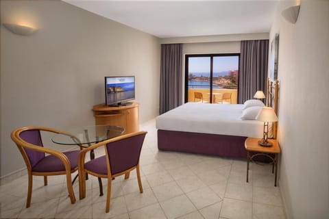 Verdi St George's Bay Marina Hotel in Saint Julians