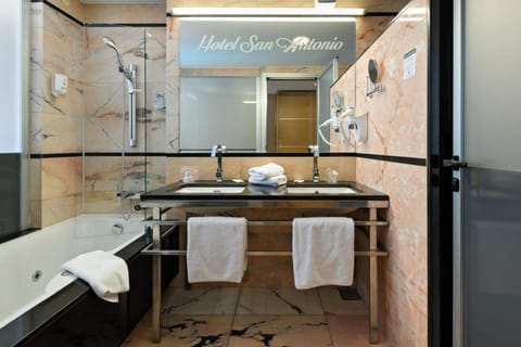 Hotel San Antonio Hotel in Podstrana