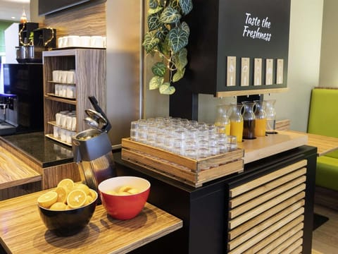 Ibis Brussels Centre Gare Midi Hotel in Saint-Gilles