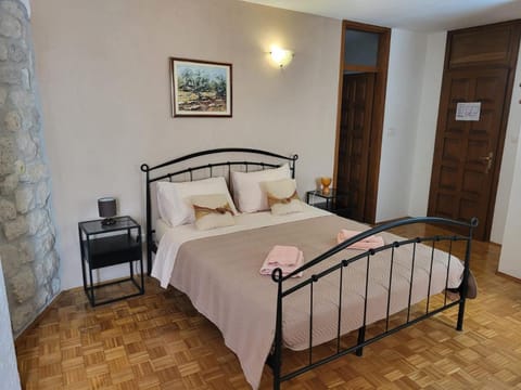 Palace Derossi Bed and Breakfast in Trogir
