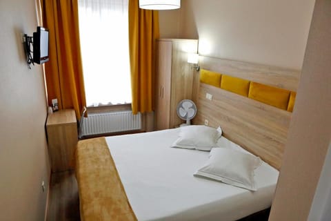 Hotel de France Hotel in Saint-Gilles