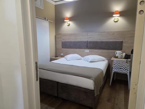 Hotel de France Hotel in Saint-Gilles