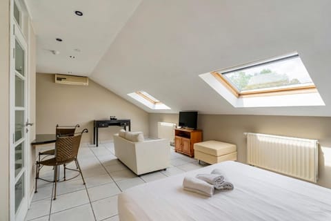 Sleep & Go Brussels South Inn in Flanders