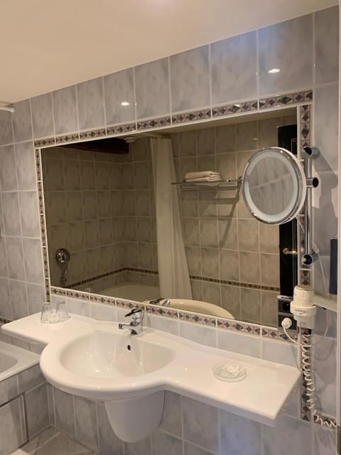 Hotel Le Moulin Des Ramiers Hotel in Wallonia, Belgium