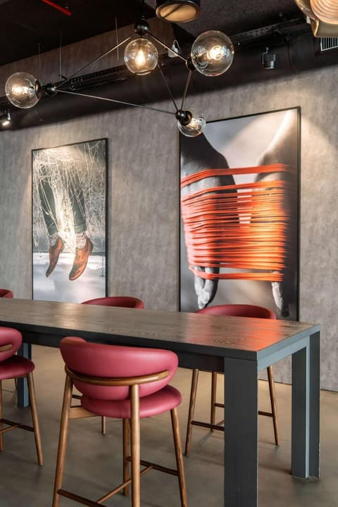 Radisson RED Brussels Hotel in Ixelles