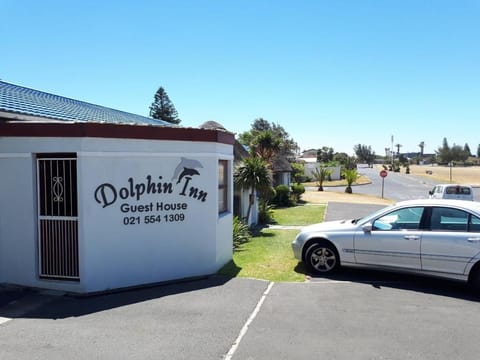 Dolphin Inn Blouberg Bed and Breakfast in Cape Town