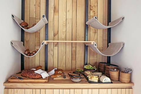 Chateau De Villiers-Le-Mahieu Hotel in Île-de-France