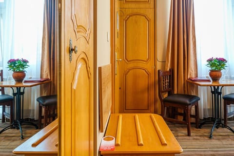 Hotel Avion - Self check in Hotel in Plovdiv