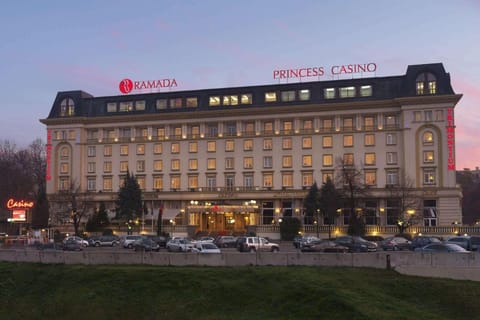 Ramada Plovdiv Trimontium Hotel in Plovdiv
