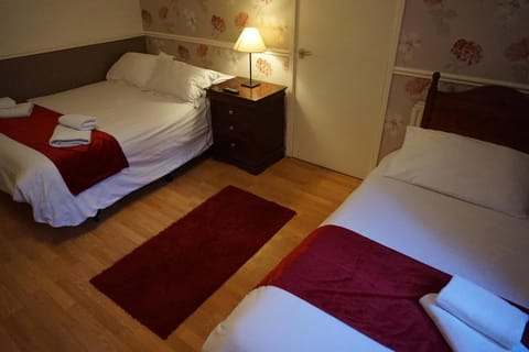 The Boundary Hotel - B&B Bed and Breakfast in Leeds
