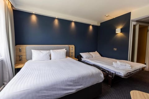 Holiday Inn Express Norwich By IHG Hotel in Norwich