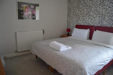 Southbank Guesthouse Bed and Breakfast in Elgin