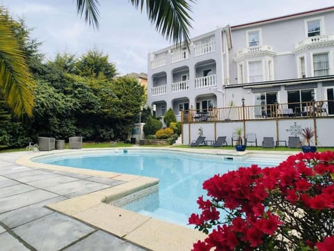 The Glenorleigh Hotel Bed and Breakfast in Torquay