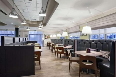 DoubleTree by Hilton Glasgow Strathclyde Hotel in Bellshill