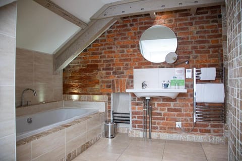 Mannings Hotel Hotel in Truro