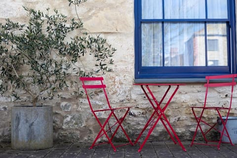 Mannings Hotel Hotel in Truro