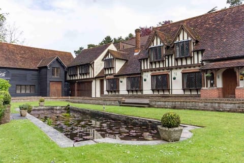 Great Hallingbury Manor Hotel in Uttlesford
