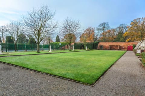 Wychnor Park Country Club Resort in South Derbyshire District