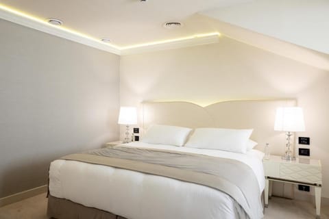 Tresor Le Palais Timisoara, Curio Collection by Hilton Hotel in Timisoara