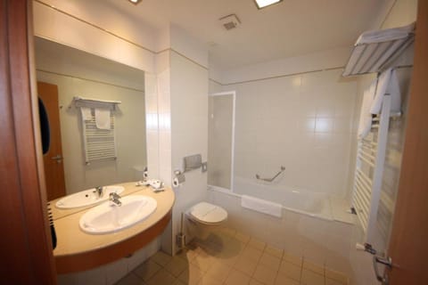 Savoy Hotel Hotel in Timisoara