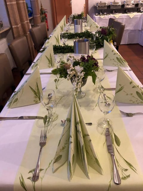 Landhaus vor Burg Eltz Hotel in Cochem-Zell