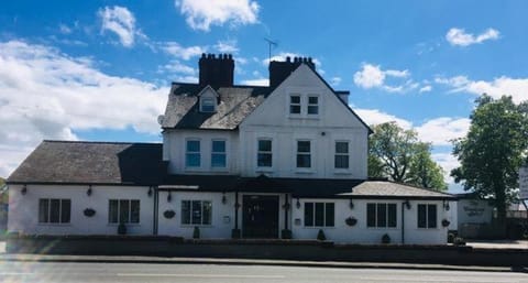 Woodcote Hotel Hotel in Ellesmere Port